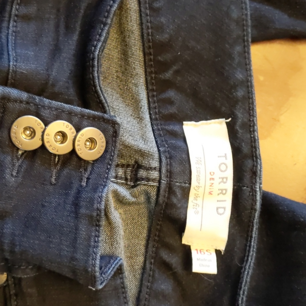 Torrid jeggings 16S